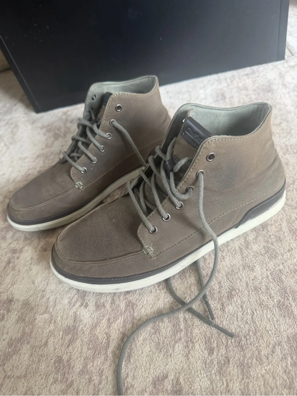 OluKai Men's Chukka Boots in Brown and White Sole